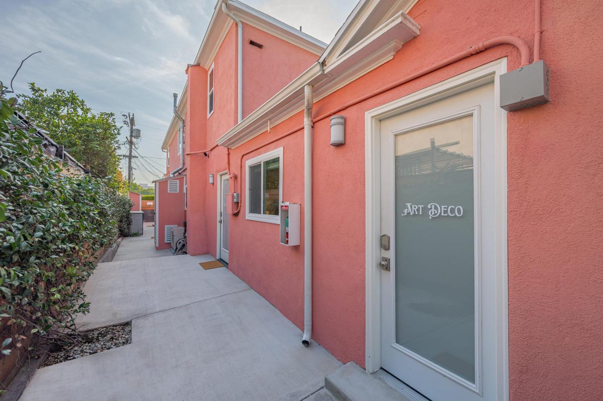 Art Deco By Avantstay 1920S Remodeled Bungalow Open Layout Courtyard Los Angeles Exterior photo